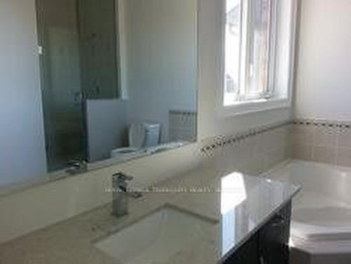 151 Presidial Ave, Oshawa, ON - Indoor Photo Showing Bathroom