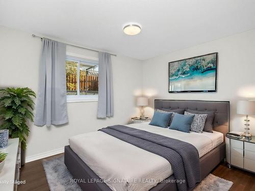 Lower-903 Liverpool Rd, Pickering, ON - Indoor Photo Showing Bedroom