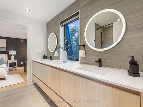 116 Presley Ave, Toronto, ON - Indoor Photo Showing Bathroom