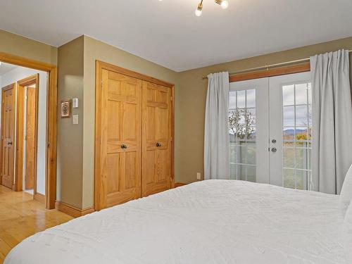 Master bedroom - 272 Rue Du Sommet, Mont-Tremblant, QC - Indoor Photo Showing Bedroom