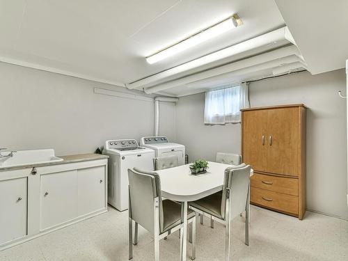 Salle de lavage - 119 Rue Demontigny, Sainte-Agathe-Des-Monts, QC - Indoor Photo Showing Laundry Room