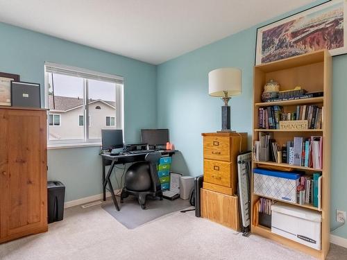 24-2050 Qu'Appelle Blvd, Kamloops, BC - Indoor Photo Showing Office