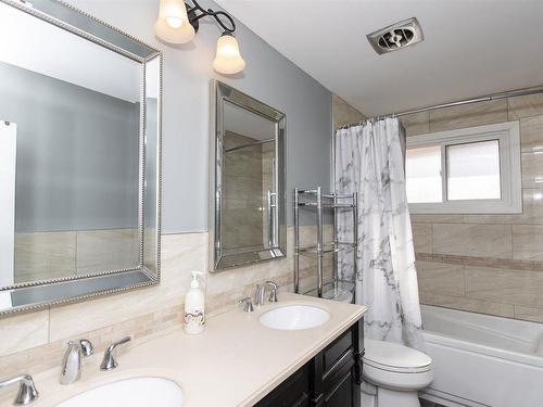 430 Westbury Crescent, Thunder Bay, ON - Indoor Photo Showing Bathroom