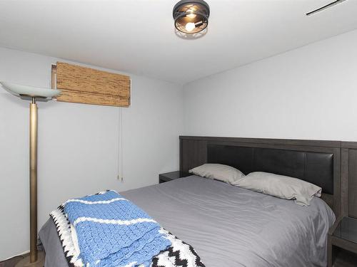 430 Westbury Crescent, Thunder Bay, ON - Indoor Photo Showing Bedroom