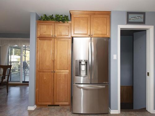 1551 Broadway Avenue, Thunder Bay, ON - Indoor Photo Showing Kitchen