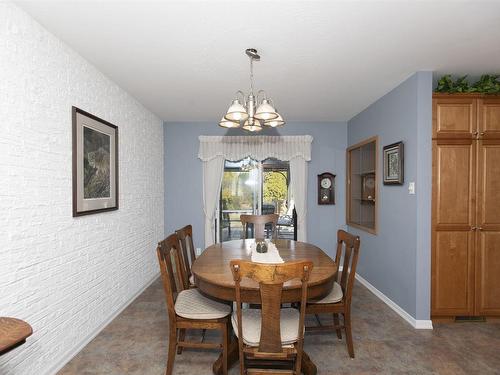 1551 Broadway Avenue, Thunder Bay, ON - Indoor Photo Showing Dining Room