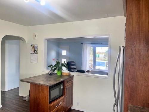 653 Hodder Avenue, Thunder Bay, ON - Indoor Photo Showing Other Room