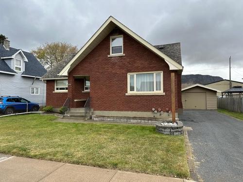 272 Frederica Street W, Thunder Bay, ON - Outdoor