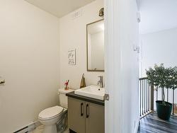 Powder room - 