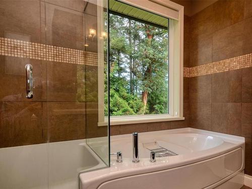 420 Pelican Dr, Colwood, BC 