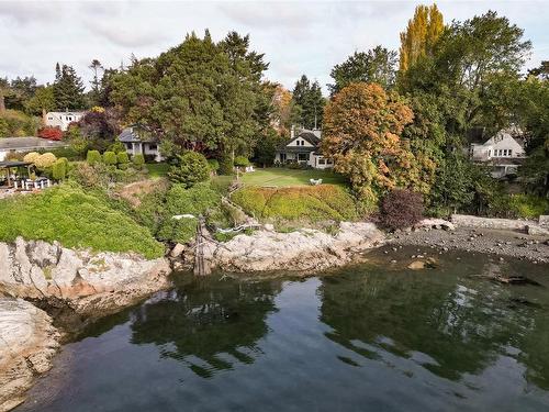 1143 Munro St, Esquimalt, BC 