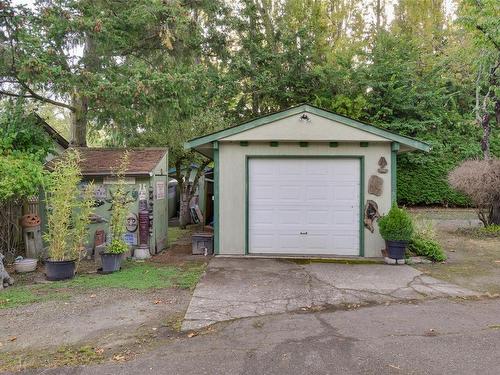 1143 Munro St, Esquimalt, BC 