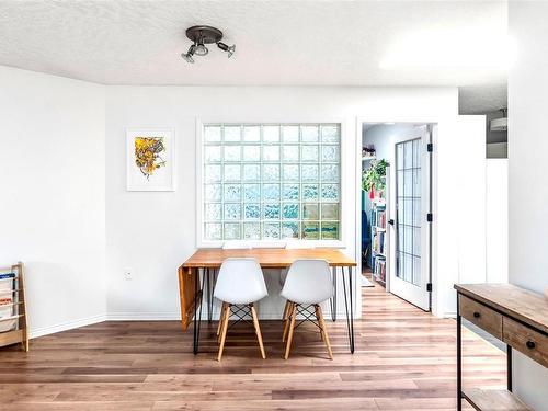 403-649 Bay St, Victoria, BC - Indoor Photo Showing Dining Room