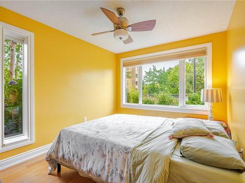 106-103 Gorge Rd East, Victoria, BC - Indoor Photo Showing Bedroom