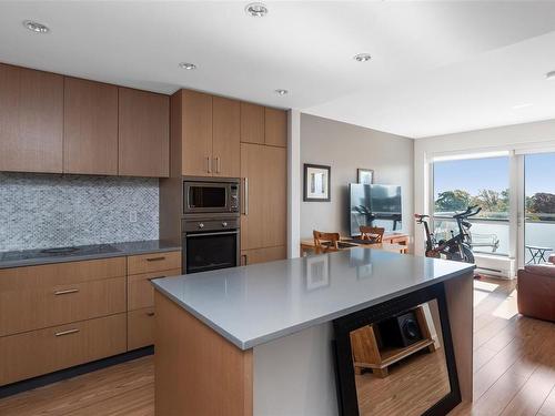 808-838 Broughton St, Victoria, BC - Indoor Photo Showing Kitchen