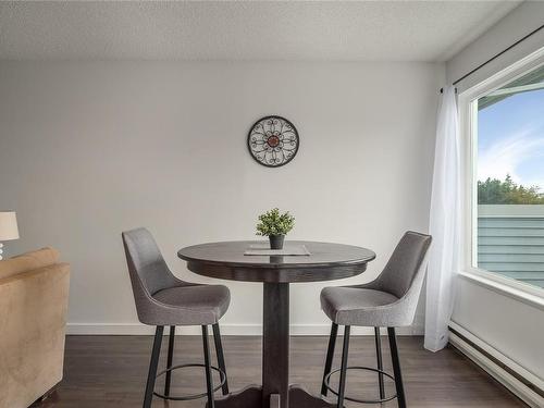 205B-6231 Blueback Rd, Nanaimo, BC - Indoor Photo Showing Dining Room