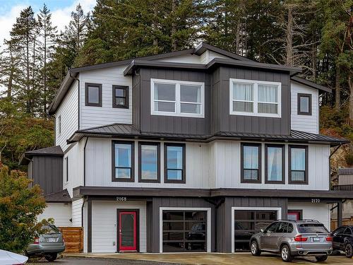 2168 Mountain Heights Dr, Sooke, BC - Outdoor With Facade