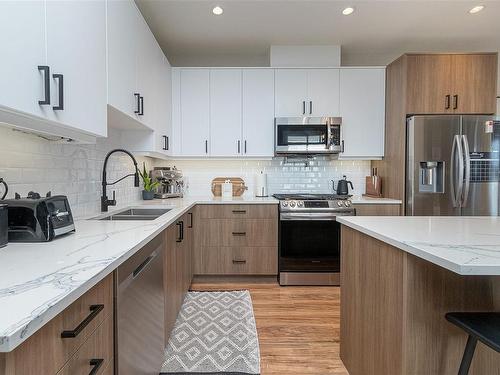 2168 Mountain Heights Dr, Sooke, BC - Indoor Photo Showing Kitchen With Double Sink With Upgraded Kitchen