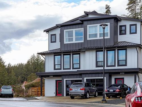 2168 Mountain Heights Dr, Sooke, BC - Outdoor With Facade