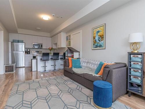 2168 Mountain Heights Dr, Sooke, BC - Indoor Photo Showing Kitchen