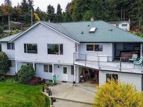 2467 Mill Bay Rd, Mill Bay, BC 