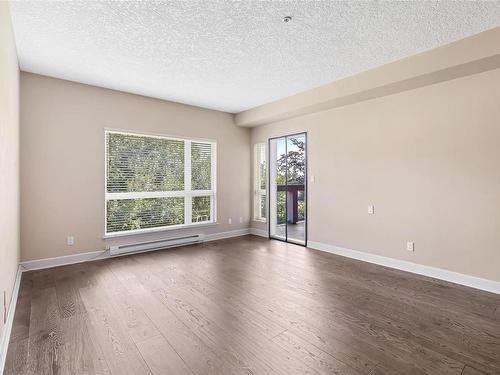 208-1156 Colville Rd, Esquimalt, BC - Indoor