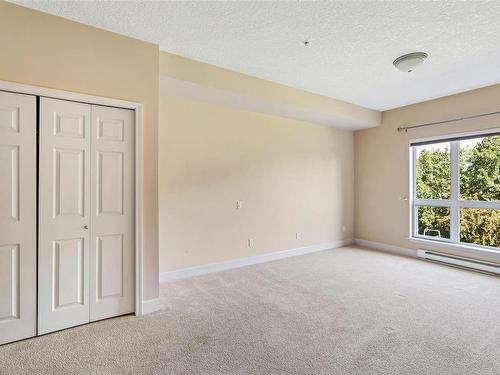 208-1156 Colville Rd, Esquimalt, BC - Indoor Photo Showing Other Room