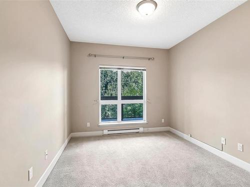 208-1156 Colville Rd, Esquimalt, BC - Indoor Photo Showing Other Room