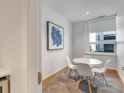 508-777 Herald St, Victoria, BC - Indoor Photo Showing Dining Room