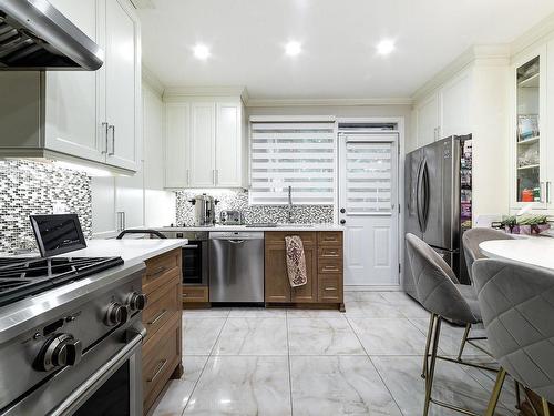 Cuisine - 5781 Av. Smart, Côte-Saint-Luc, QC - Indoor Photo Showing Kitchen