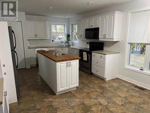 20449 Lakeview Drive, South Glengarry, ON - Indoor Photo Showing Kitchen