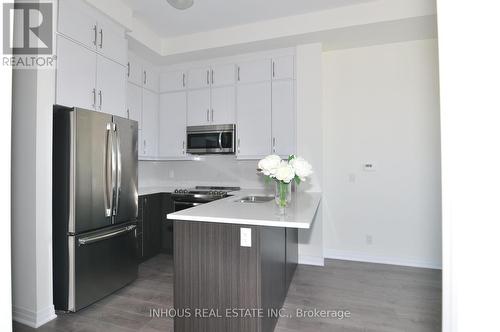 633 - 1105 Leger Way, Milton, ON - Indoor Photo Showing Kitchen With Stainless Steel Kitchen With Upgraded Kitchen