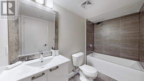 1509 - 2152 Lawrence Avenue E, Toronto, ON - Indoor Photo Showing Bathroom