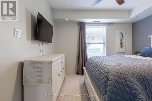 103 - 2010 Cleaver Avenue, Burlington, ON - Indoor Photo Showing Bedroom