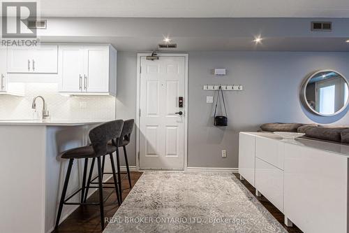 103 - 2010 Cleaver Avenue, Burlington, ON - Indoor Photo Showing Kitchen