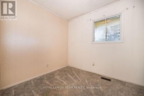 4 Murchison Road, South Algonquin, ON - Indoor Photo Showing Other Room