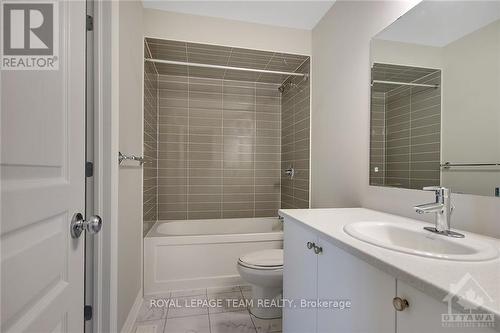 198 Mattingly Way, Ottawa, ON - Indoor Photo Showing Bathroom