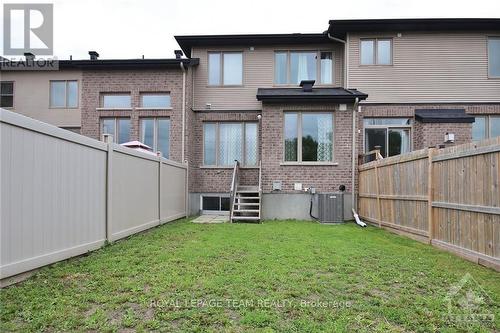 198 Mattingly Way, Ottawa, ON - Outdoor With Exterior