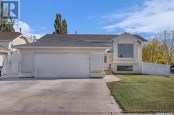 1502 Junor AVENUE  Saskatoon, SK S7L 7J4