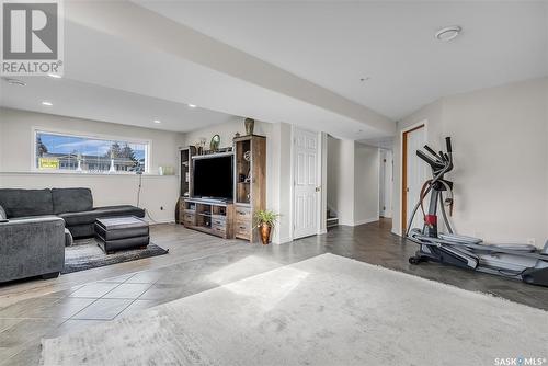 1502 Junor Avenue, Saskatoon, SK - Indoor Photo Showing Gym Room