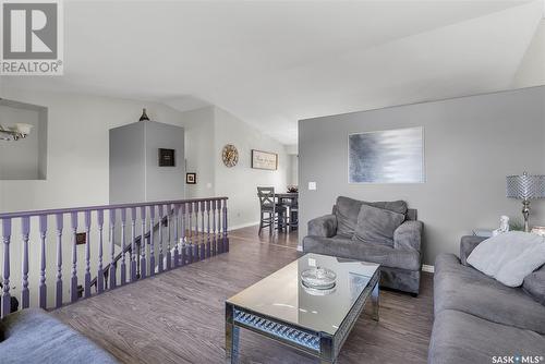 1502 Junor Avenue, Saskatoon, SK - Indoor Photo Showing Living Room