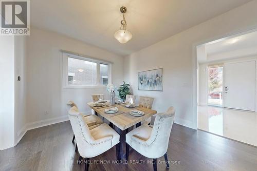 16 Scrivener Drive, Aurora, ON - Indoor Photo Showing Dining Room