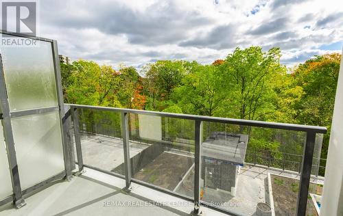 301 - 202 Burnhamthorpe Road E, Mississauga, ON - Outdoor With Balcony