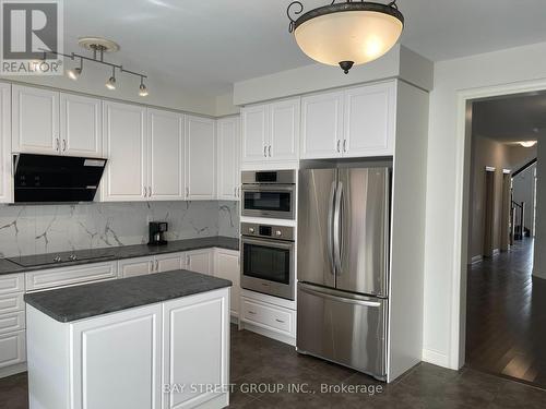 3096 River Rock Path, Oakville, ON - Indoor Photo Showing Kitchen With Stainless Steel Kitchen