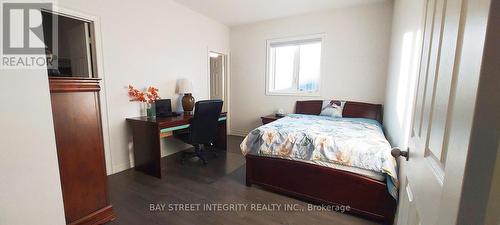 3155 Buttonbush Trail, Oakville, ON - Indoor Photo Showing Bedroom