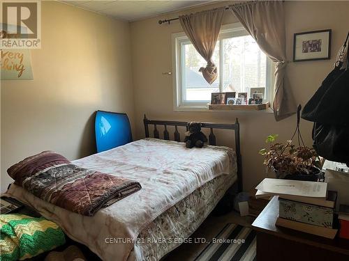 300 Victor Road, Prescott, ON - Indoor Photo Showing Bedroom