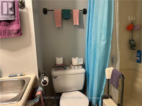 300 Victor Road, Prescott, ON - Indoor Photo Showing Bathroom