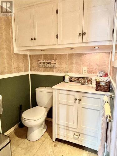 36 Lauber Avenue, Cornwall, ON - Indoor Photo Showing Bathroom