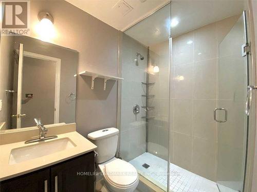 1 - 555 Palmerston Avenue, Toronto, ON - Indoor Photo Showing Bathroom