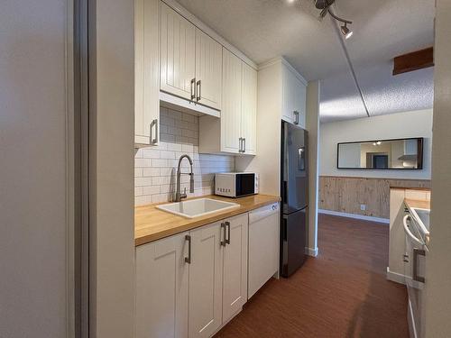 Kitchen - 315-75 Boul. Des Hauts-Bois, Sainte-Julie, QC - Indoor Photo Showing Kitchen